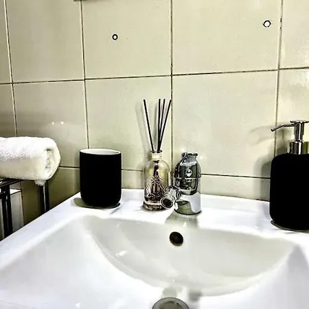 Casa Centro Wi Fi Aria Condizionata Netflix Apartment *
